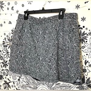 Adorable comfy skort! Black and white geometric pattern cotton blend, size large